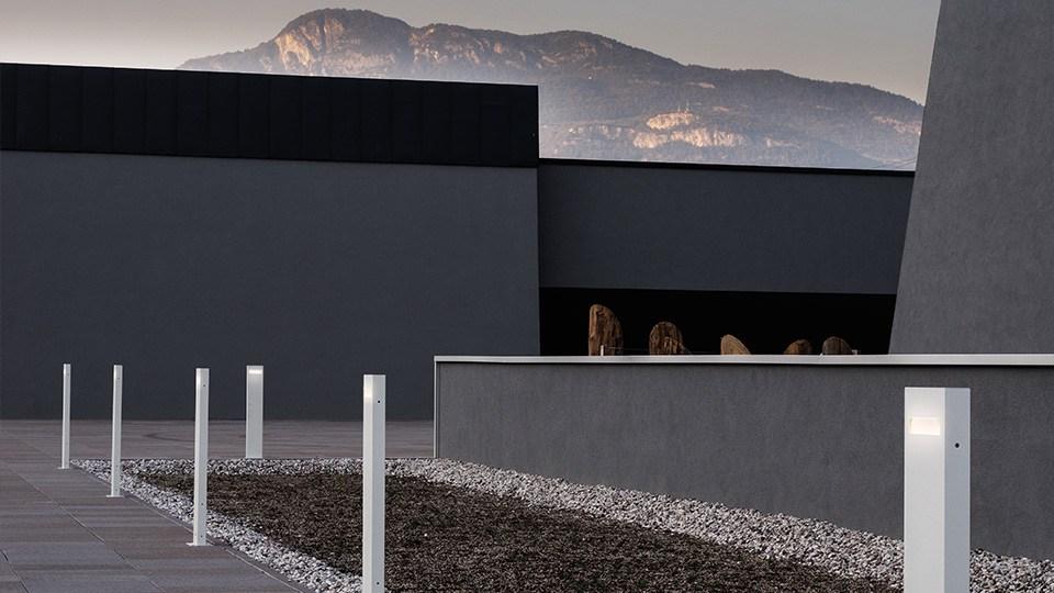 NUDA LED aluminium bollard light