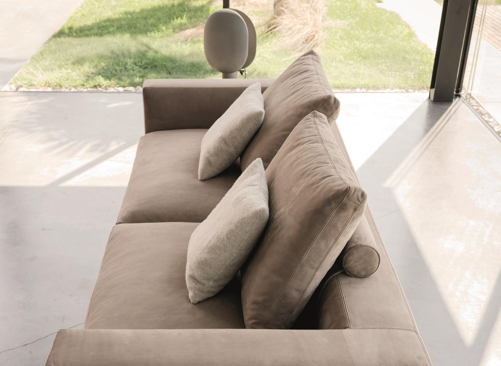 EASTON Sectional sofa with removable cover