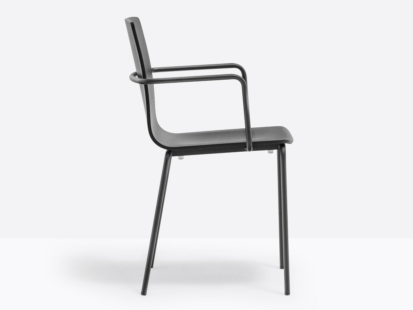 INGA 5614 Restaurant chair with armrests