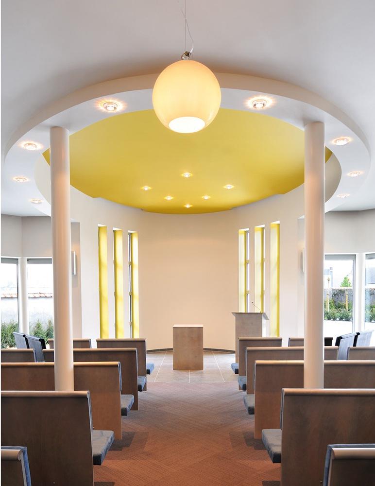 BIG SUN Metal pendant lamp in a contemporary style