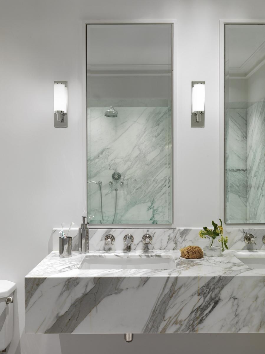 VERONA Zinc wall lamp for bathroom