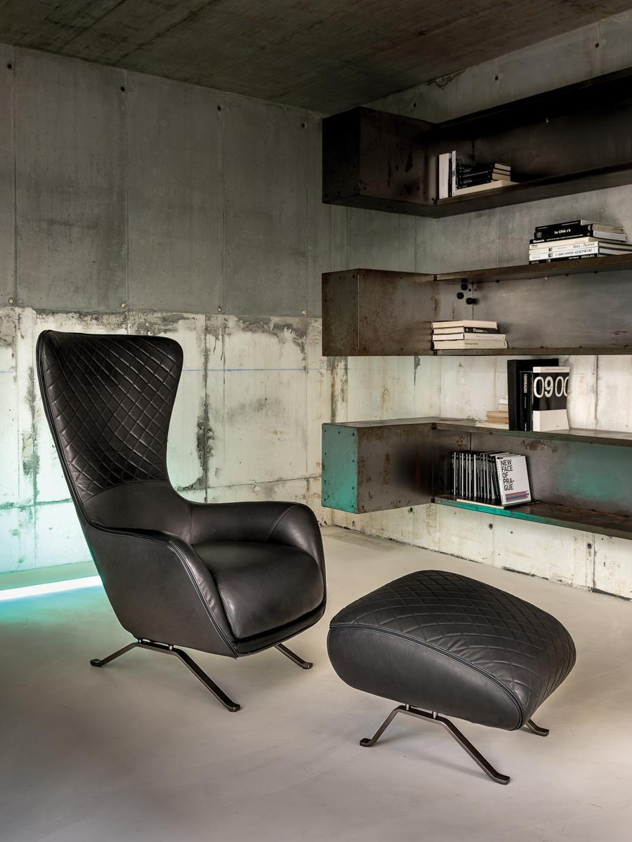 SIN SEATY High-back leather armchair