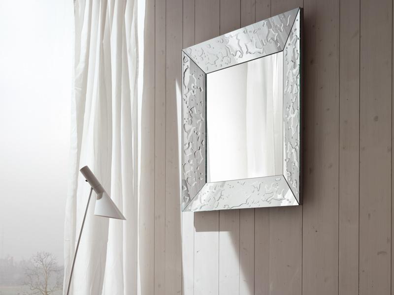 GOCCE Framed mirror