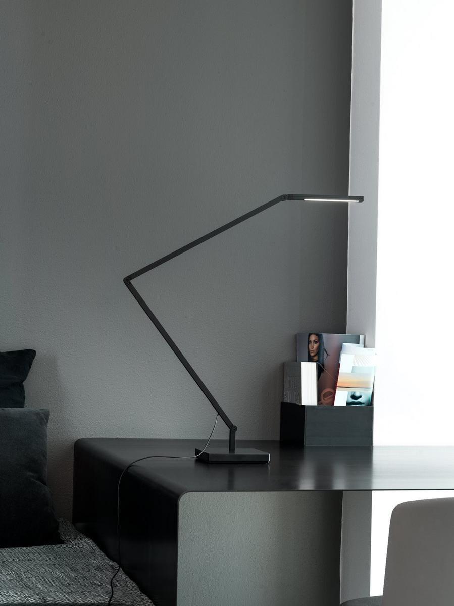 UNTITLED LINEAR LED adjustable aluminium table lamp