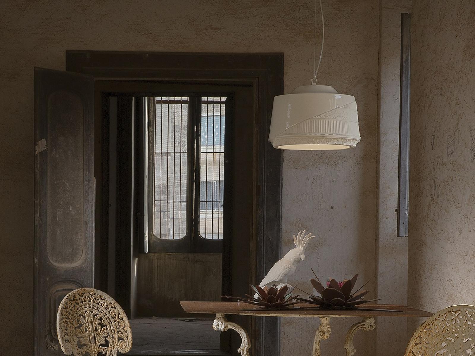 MADEMOISELLE Ceramic pendant lamp