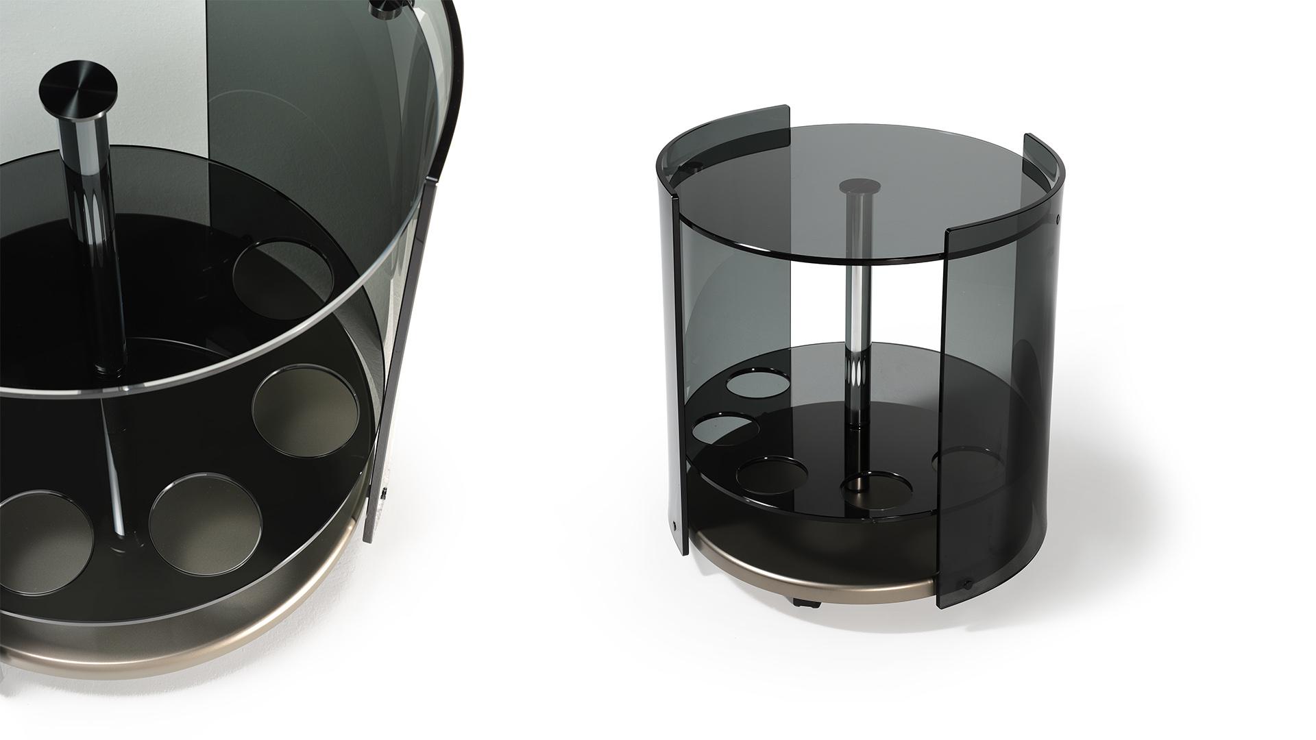 6000 Round glass coffee table with castors