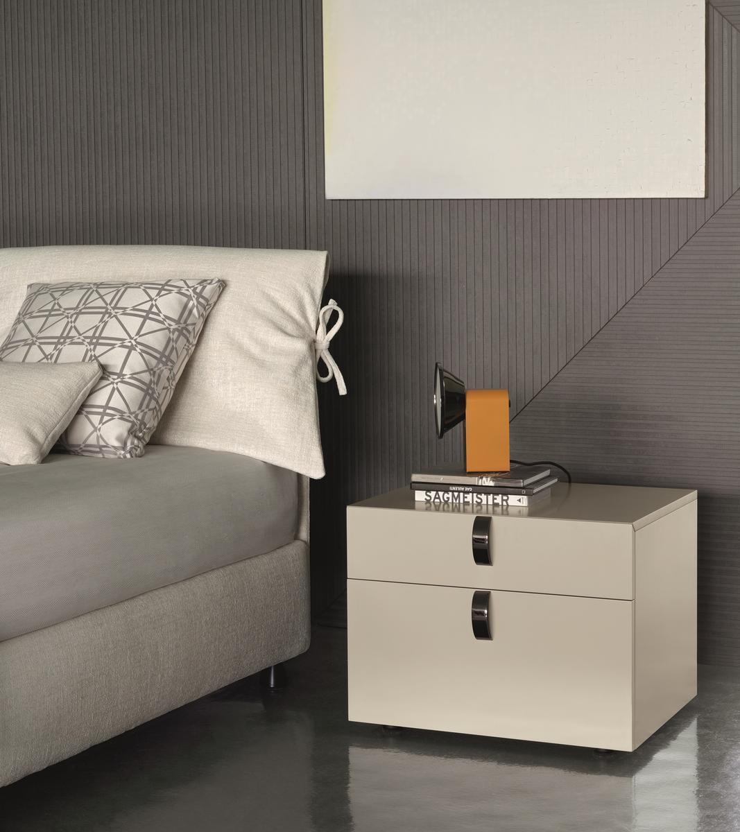 SPLENDOR Bedside table with drawers
