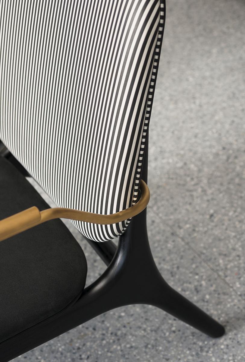 THEA Leather easy chair with armrests