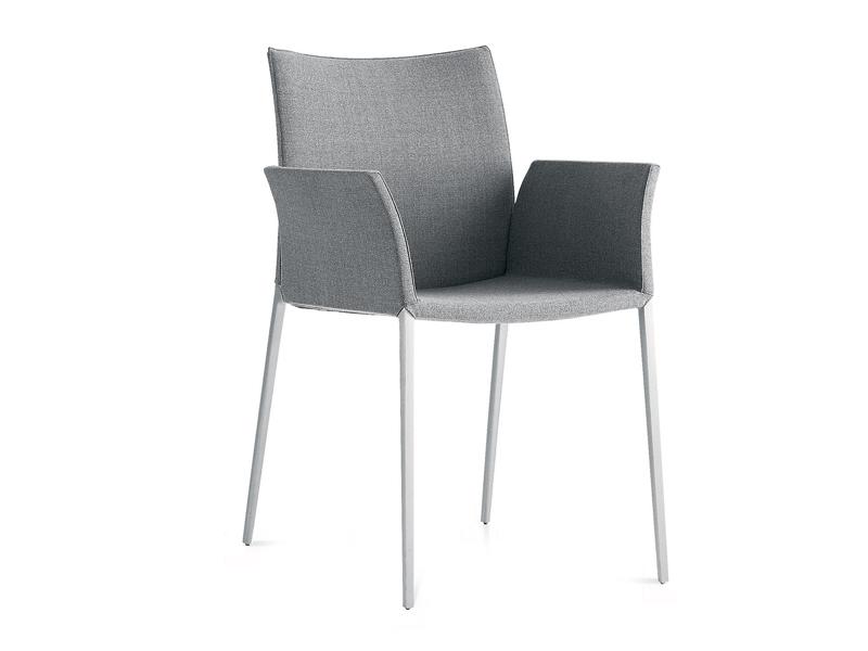 LIA 2088 Chair with armrests