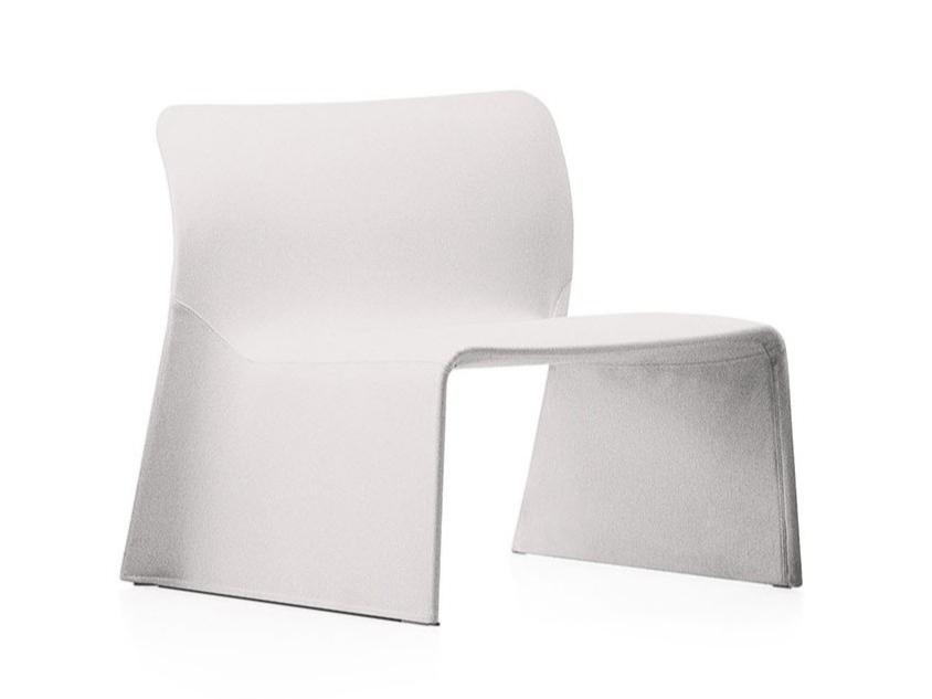 GLOVE Fabric easy chair with removable cover