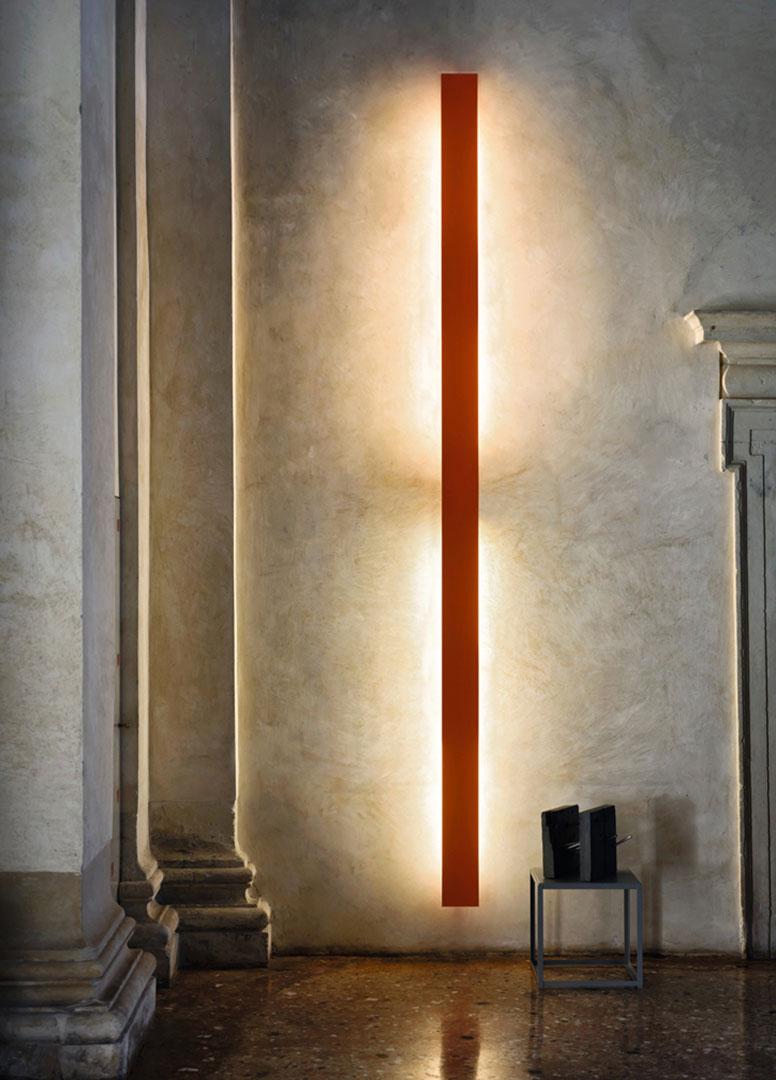 FIELDS Acrylic wall lamp
