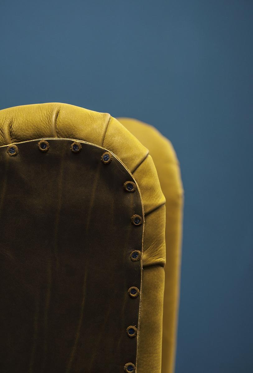 POCHETTE Leather armchair with armrests
