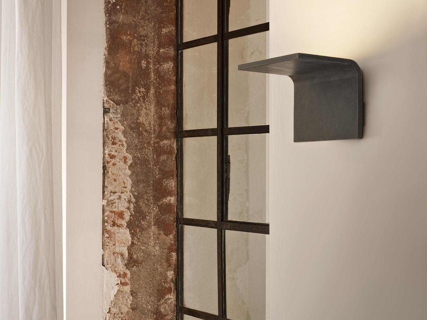 TURN LED indirect light wall light