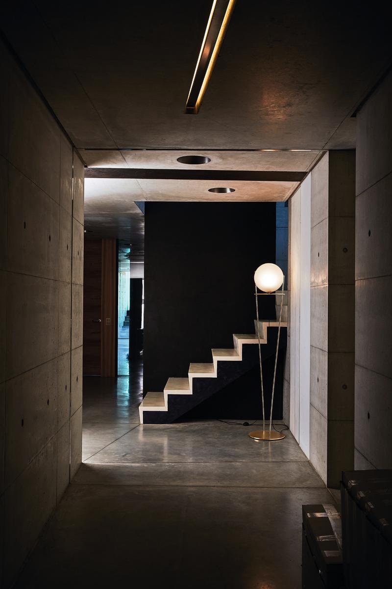 TONDINA Metal floor lamp