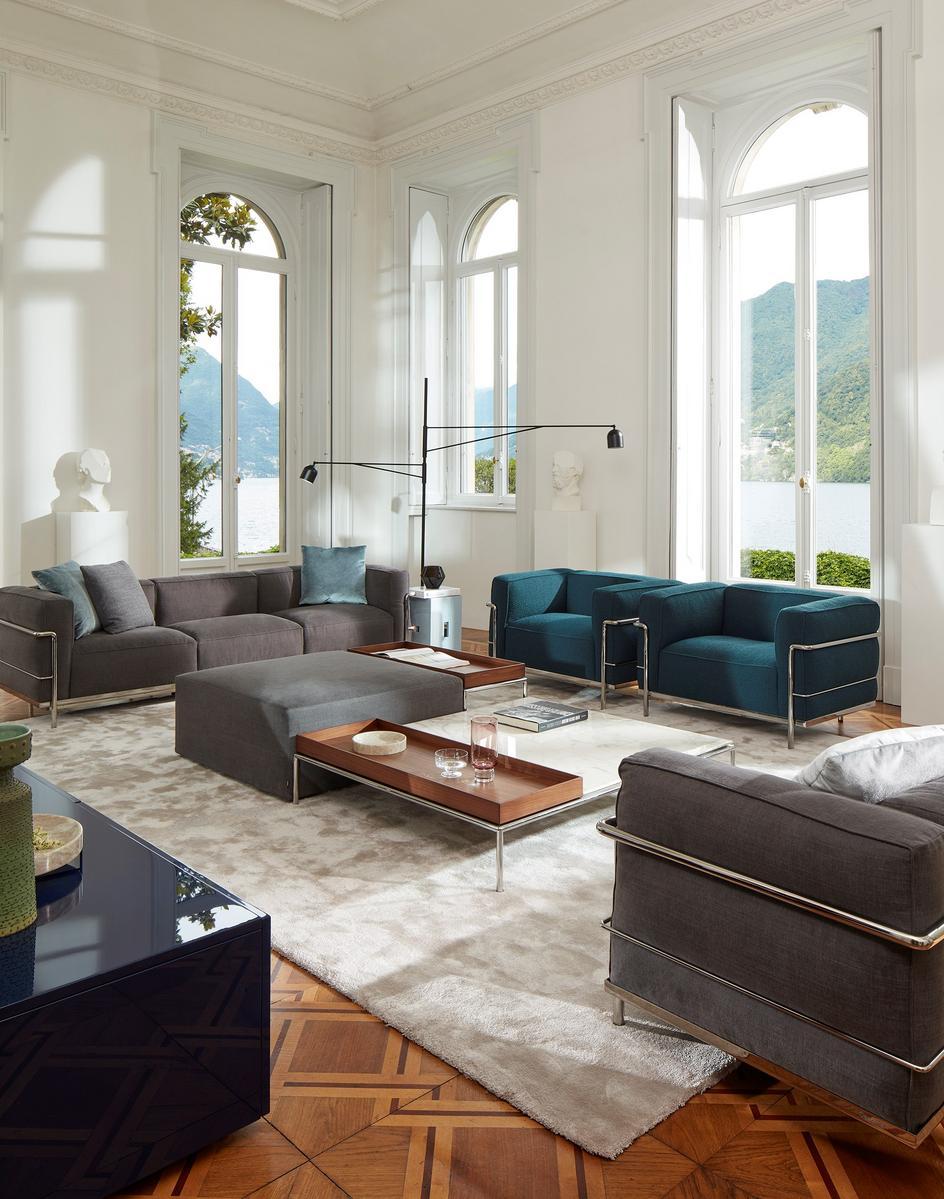 003 LC3 FAUTEUIL GRAND CONFORT DURABLE Armchair with armrests