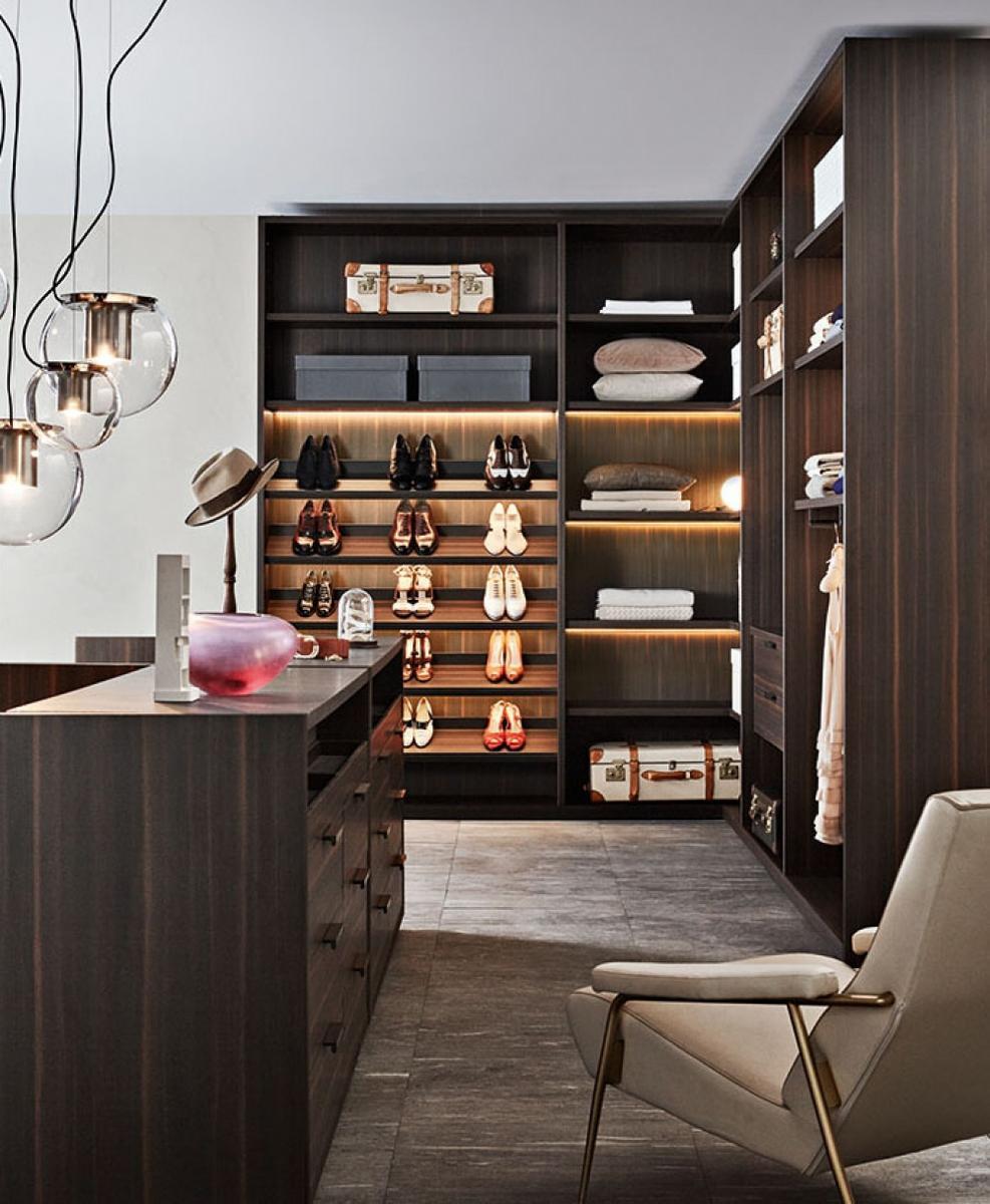 GLISS MASTER Sectional wood and glass walk-in wardrobe
