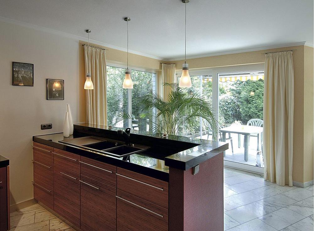 BIBA Glass pendant lamp in a contemporary style