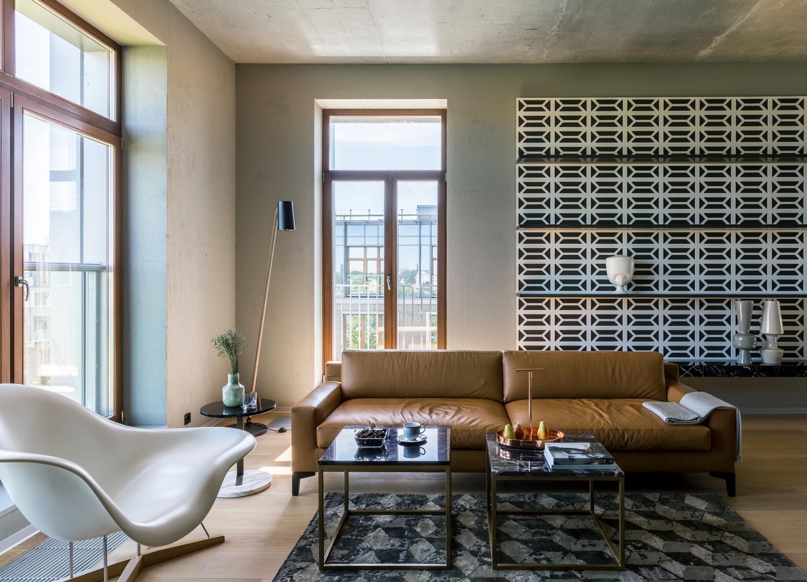 UP Metal floor lamp