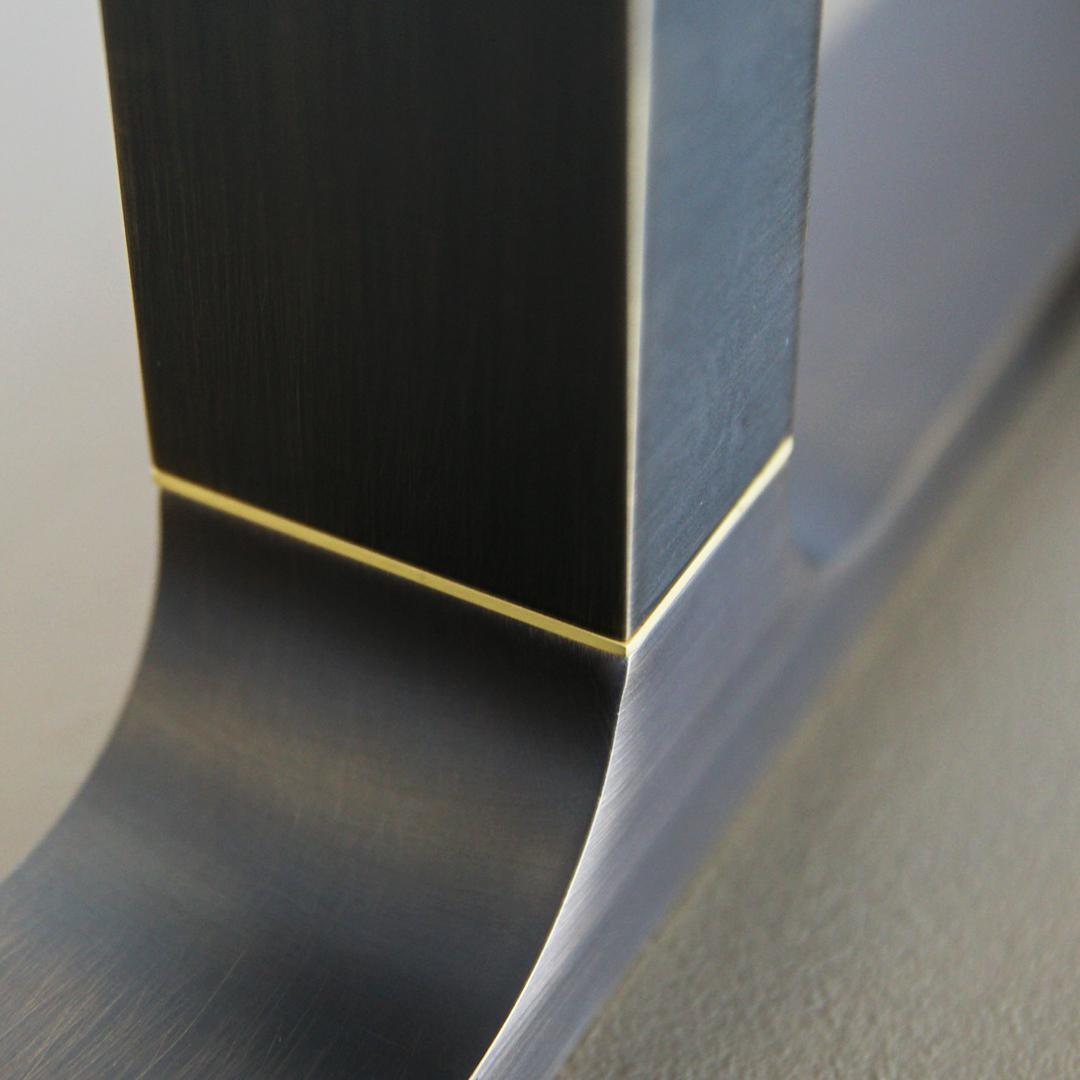 BEAM LED bronze desk lamp