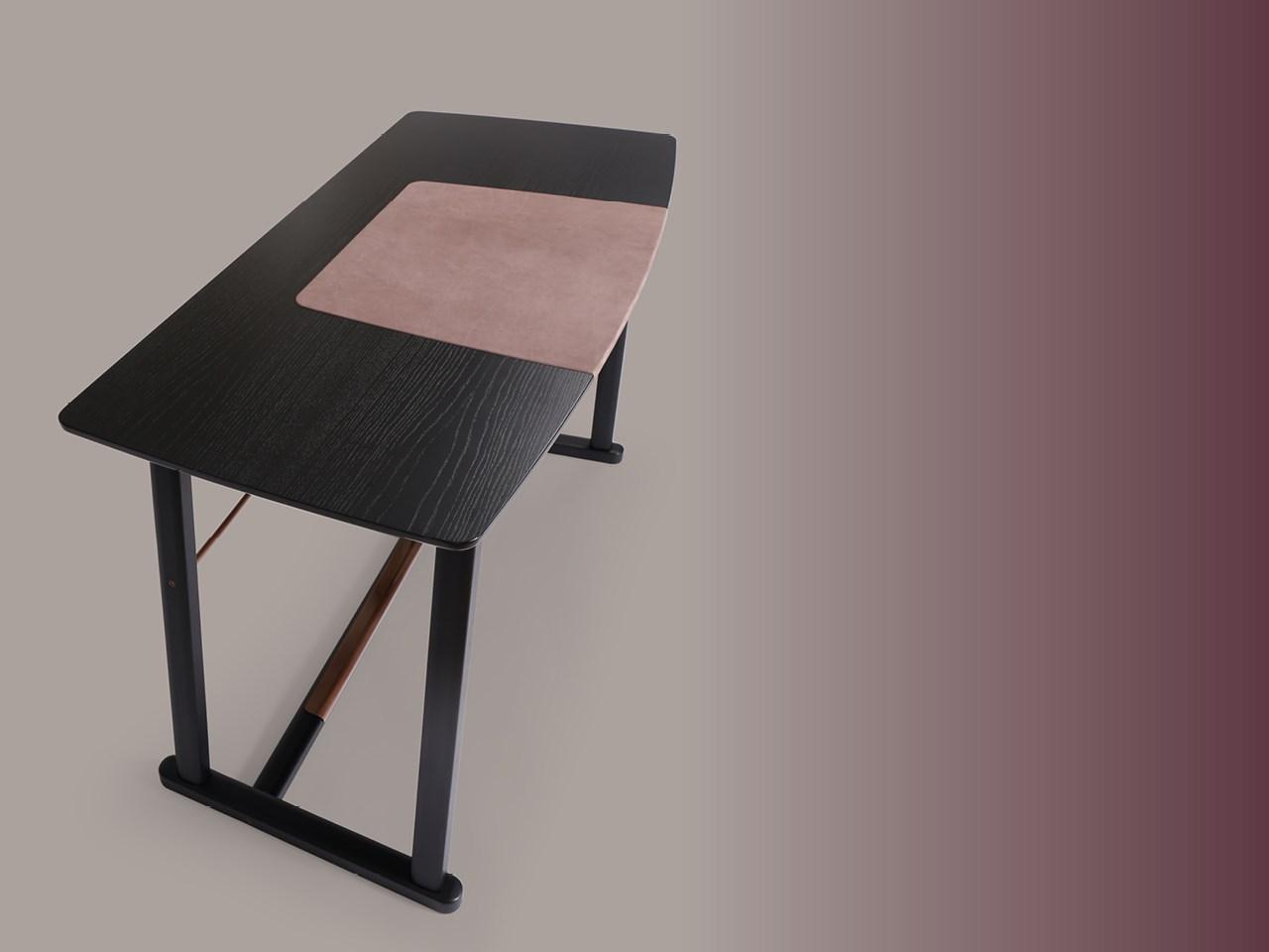 GOLIA Rectangular wooden writing desk