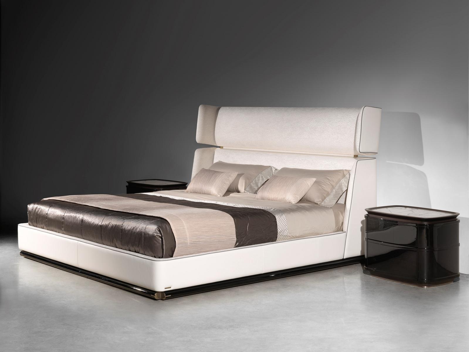 REVERIE Double bed with upholstered headboard