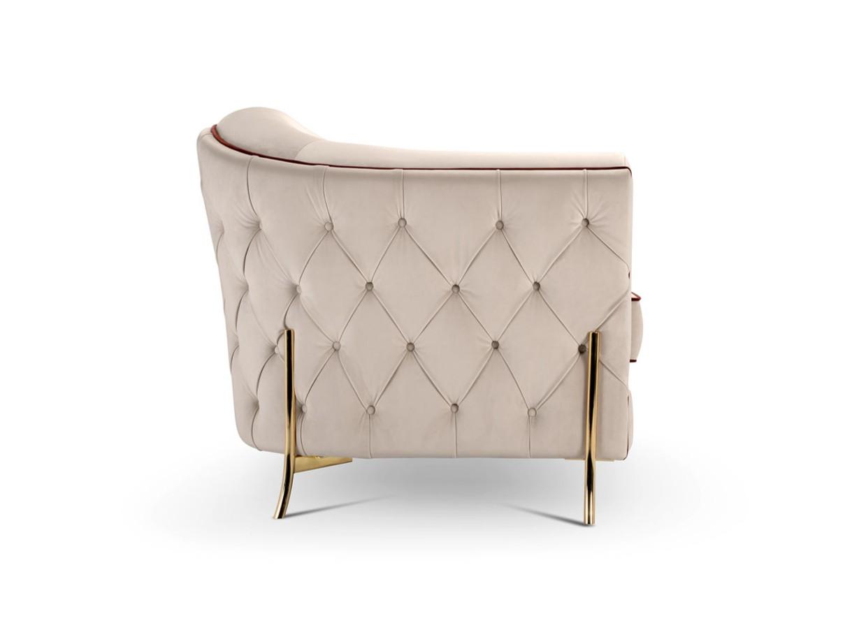 NEFELE Tufted leather armchair with fire retardant padding