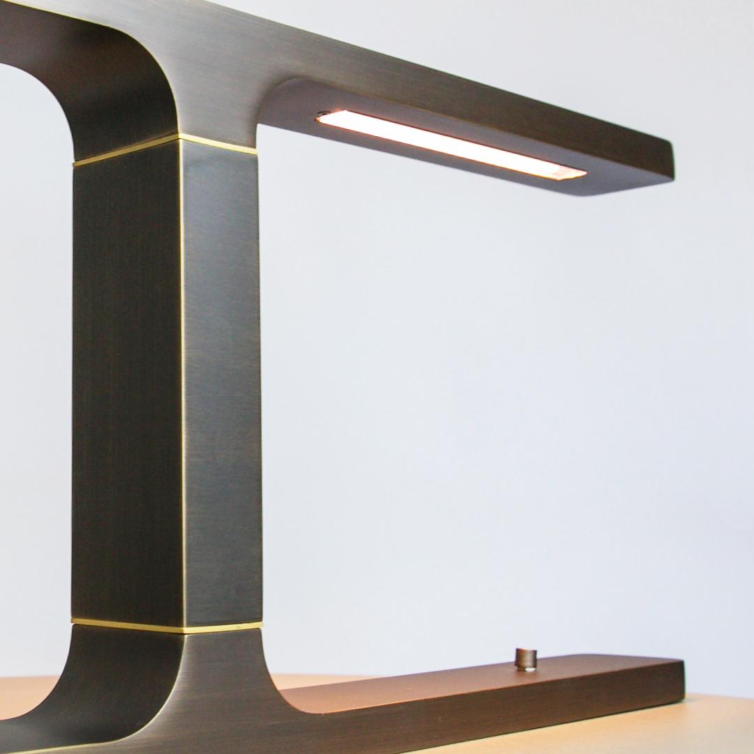 BEAM LED bronze desk lamp