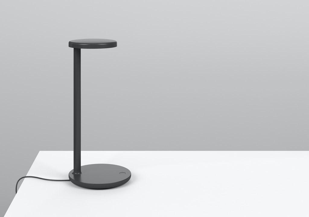 OBLIQUE LED table lamp with USB charging