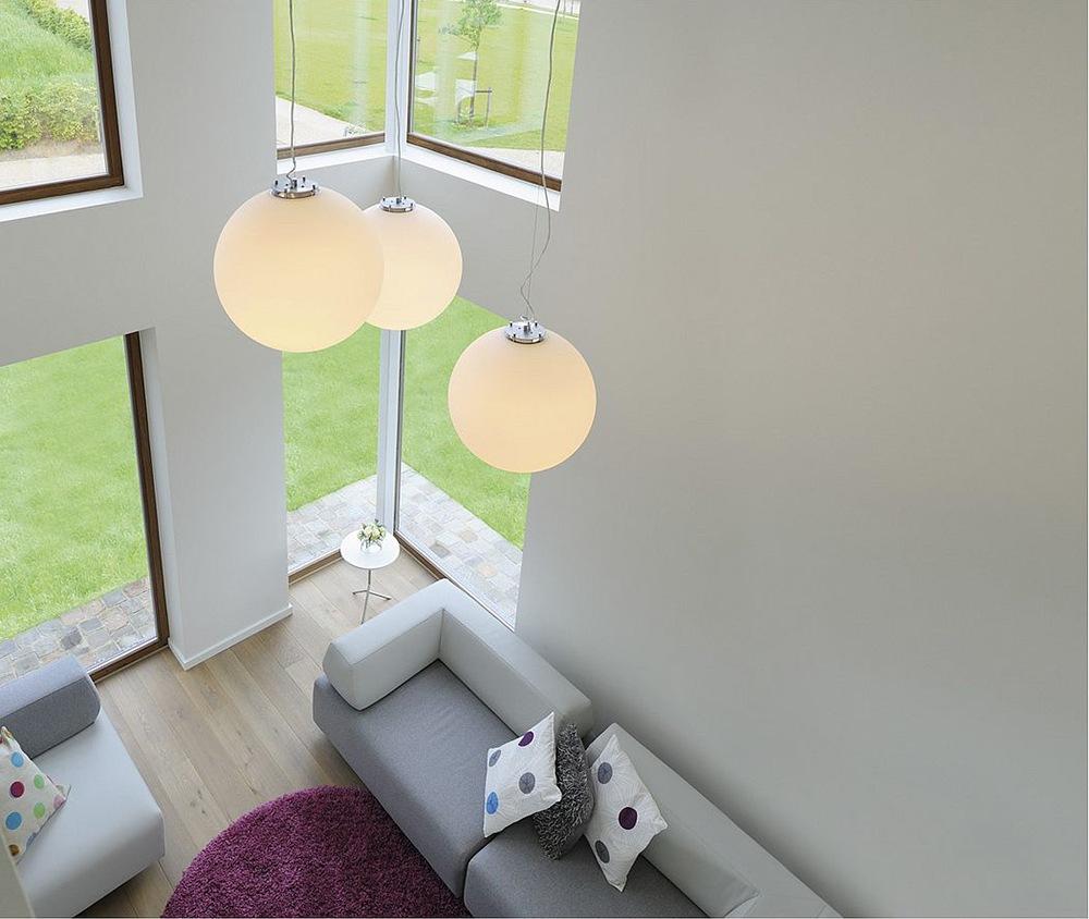 ROTOBALL Glass pendant lamp in a contemporary style