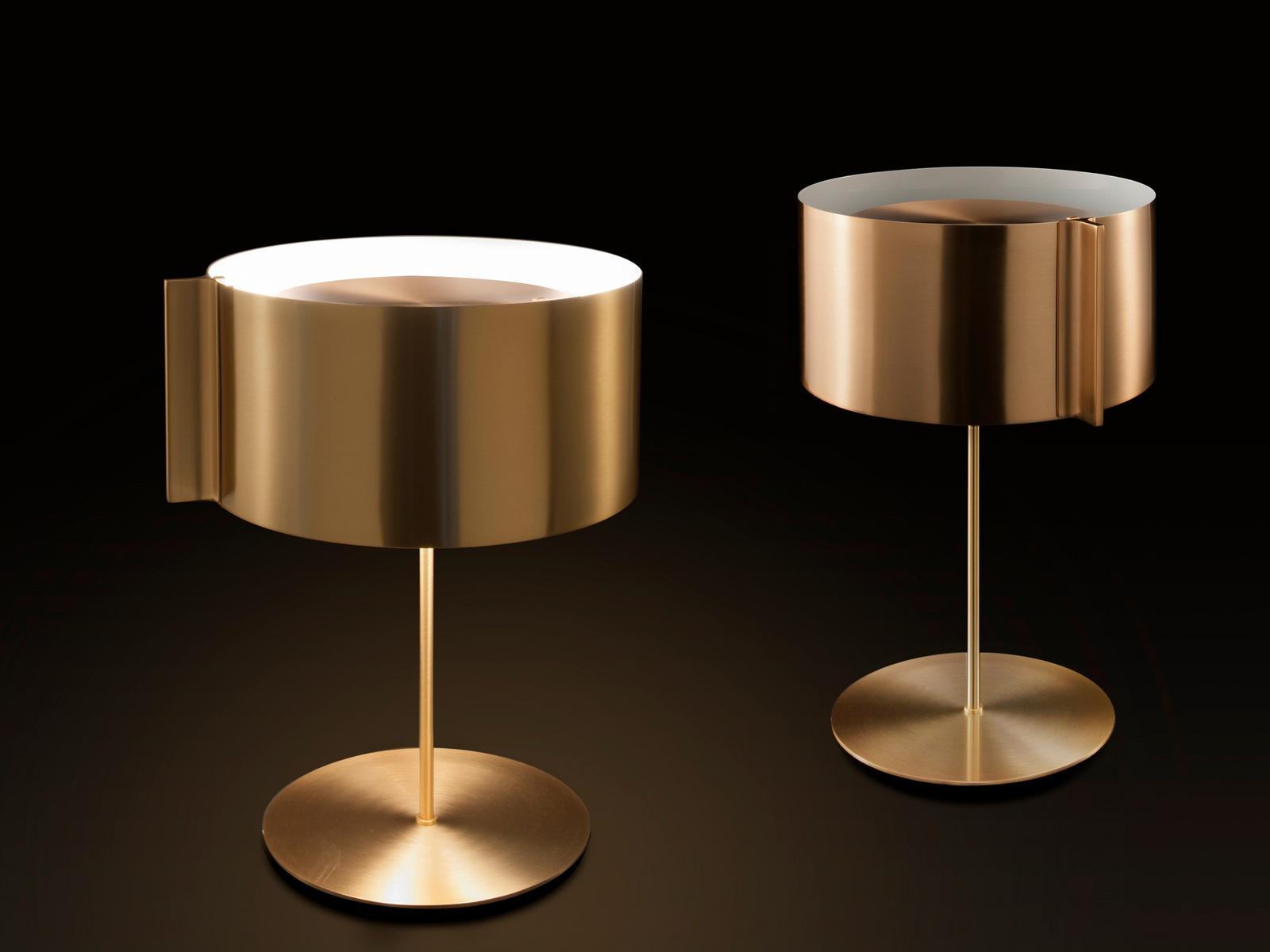 SWITCH - 206 Direct-indirect light metal table lamp with dimmer