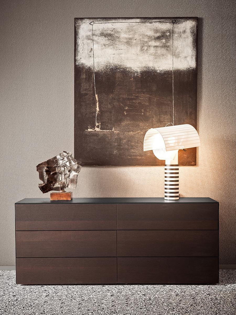 NORMA Wooden chest of drawers with integrated handles