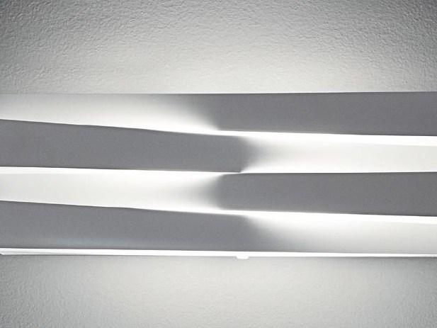 CROSS Metal wall light