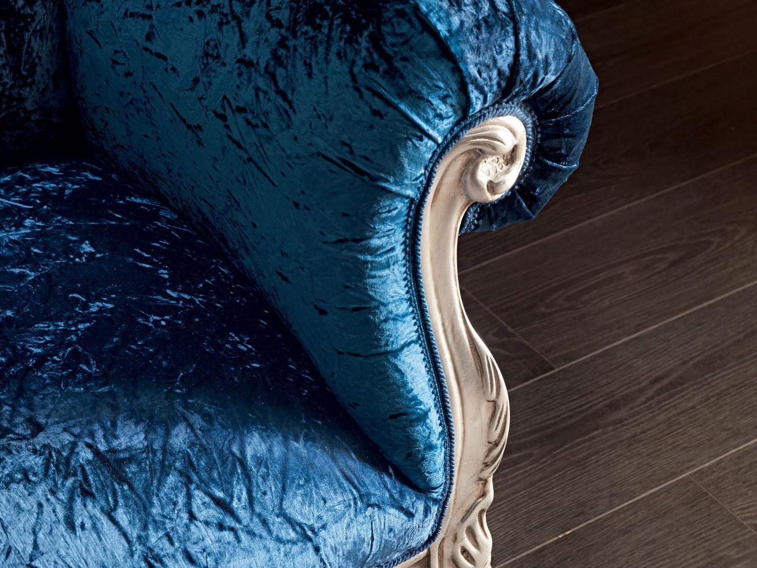 11422 Upholstered fabric day bed