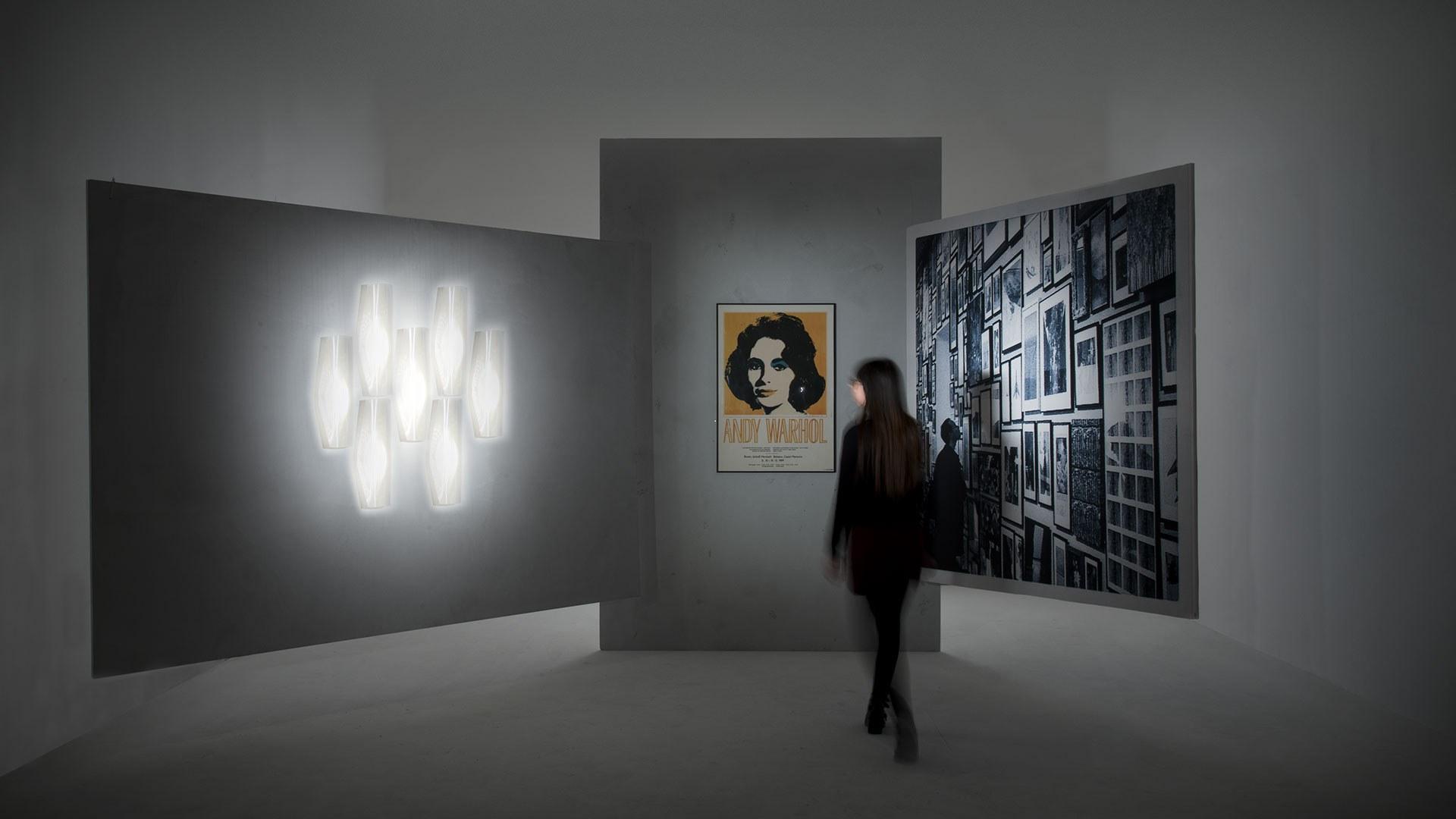 MIRAGE LED Lentiflex® wall light