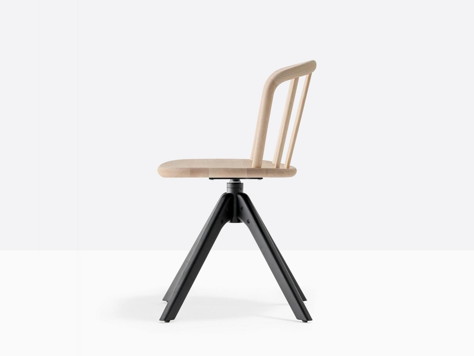 NYM 2840 Swivel trestle-based ash chair