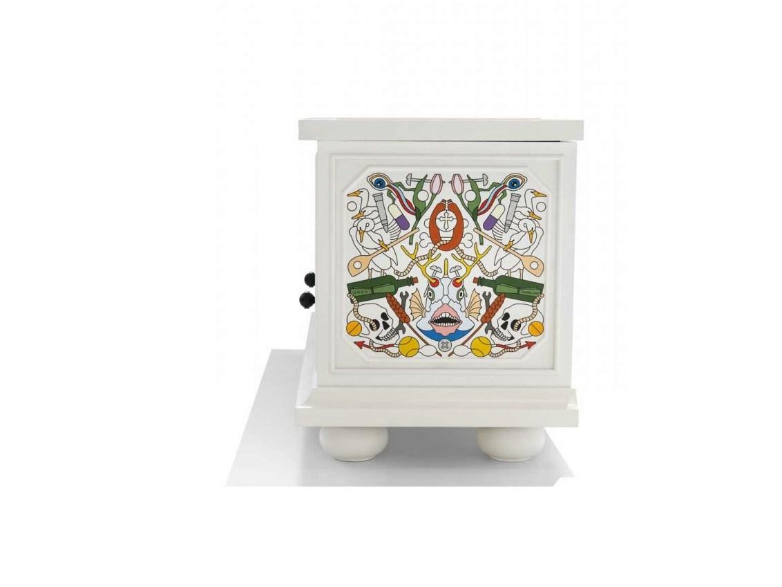 ALTDEUTSCHE Pine chest of drawers