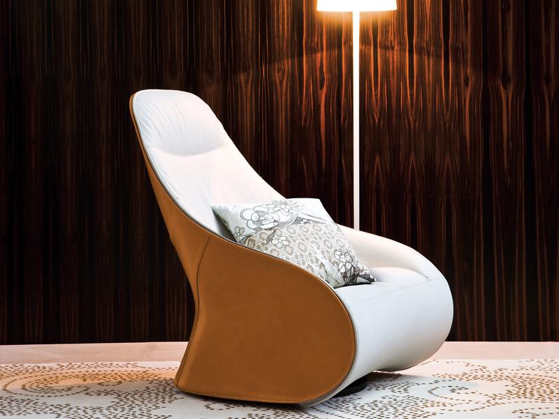 DERBY Bergere swivel armchair