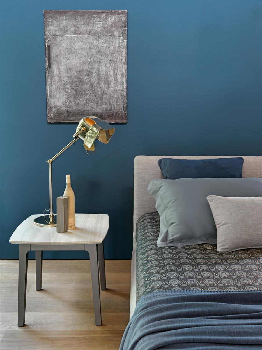 NOTTURNO Upholstered bed on castors