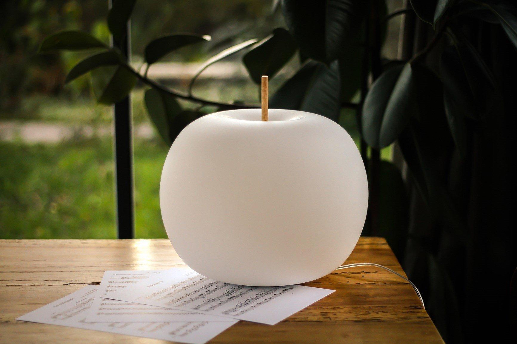 KUSHI MOBILE LED cordless opal glass table lamp