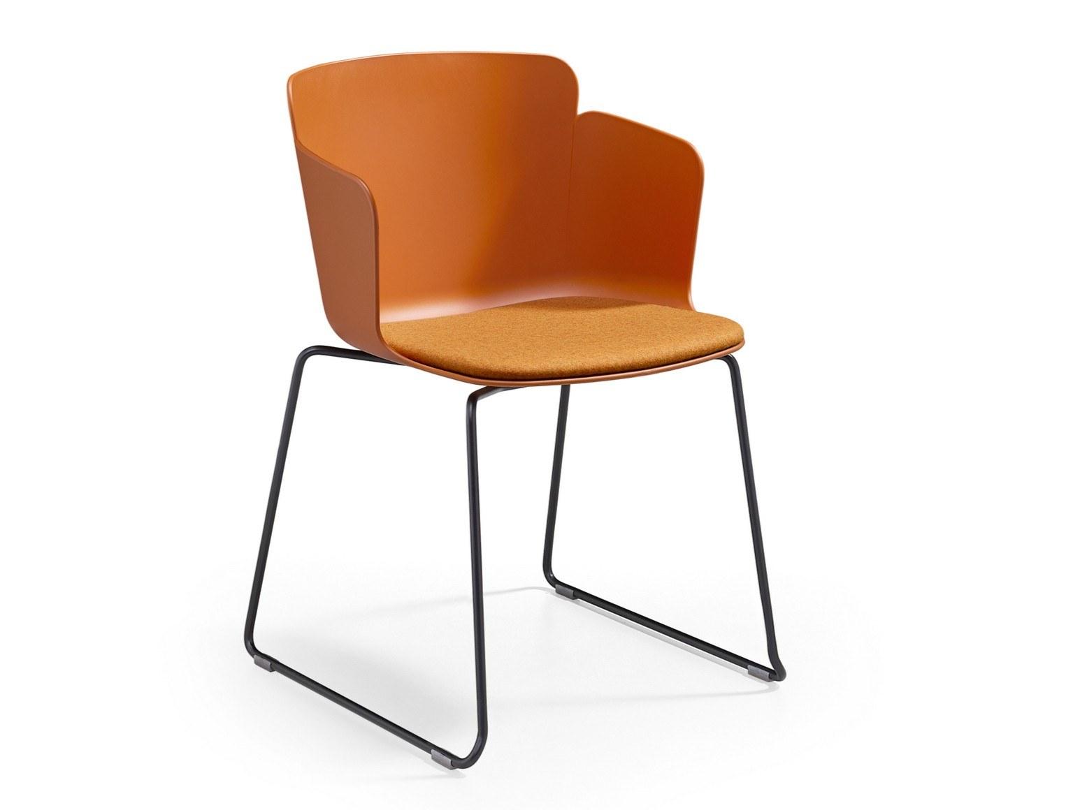 CALLA PM T PP Sled base polypropylene chair with armrests
