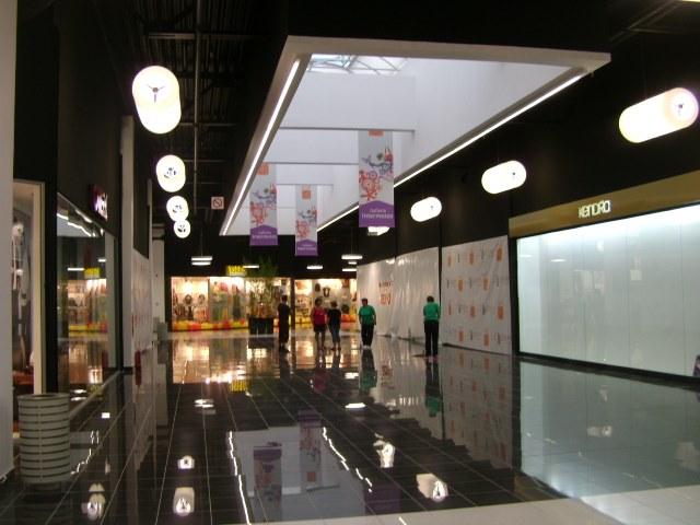 D2V2 Polyethylene pendant lamp