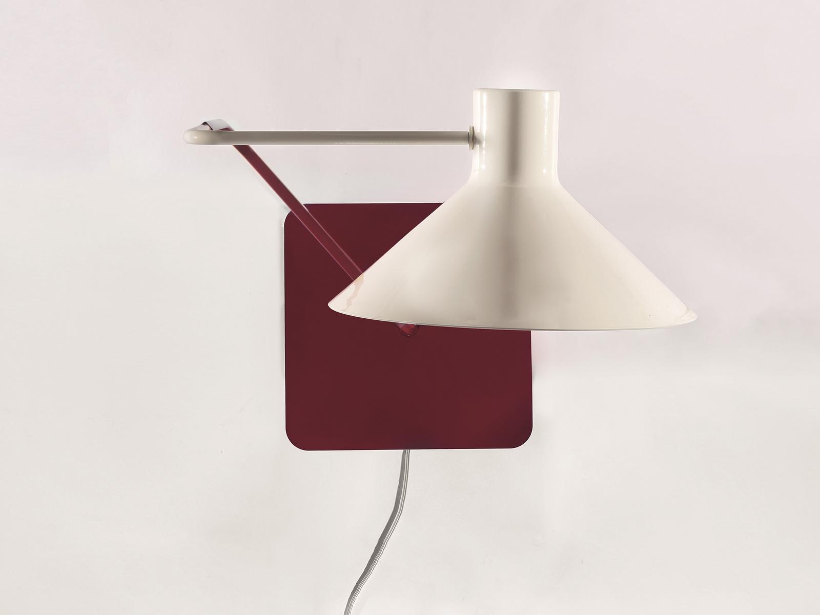 SISTER LED direct light iron wall lamp