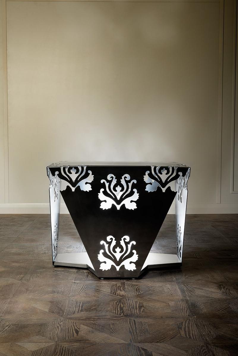MACRAMÉ Square iron high side table