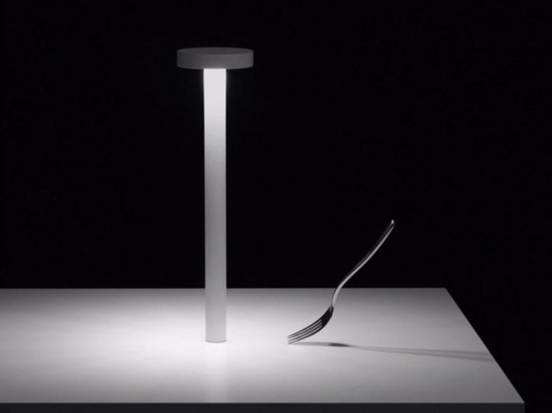 TETATET LED lamp with rechargeable battery