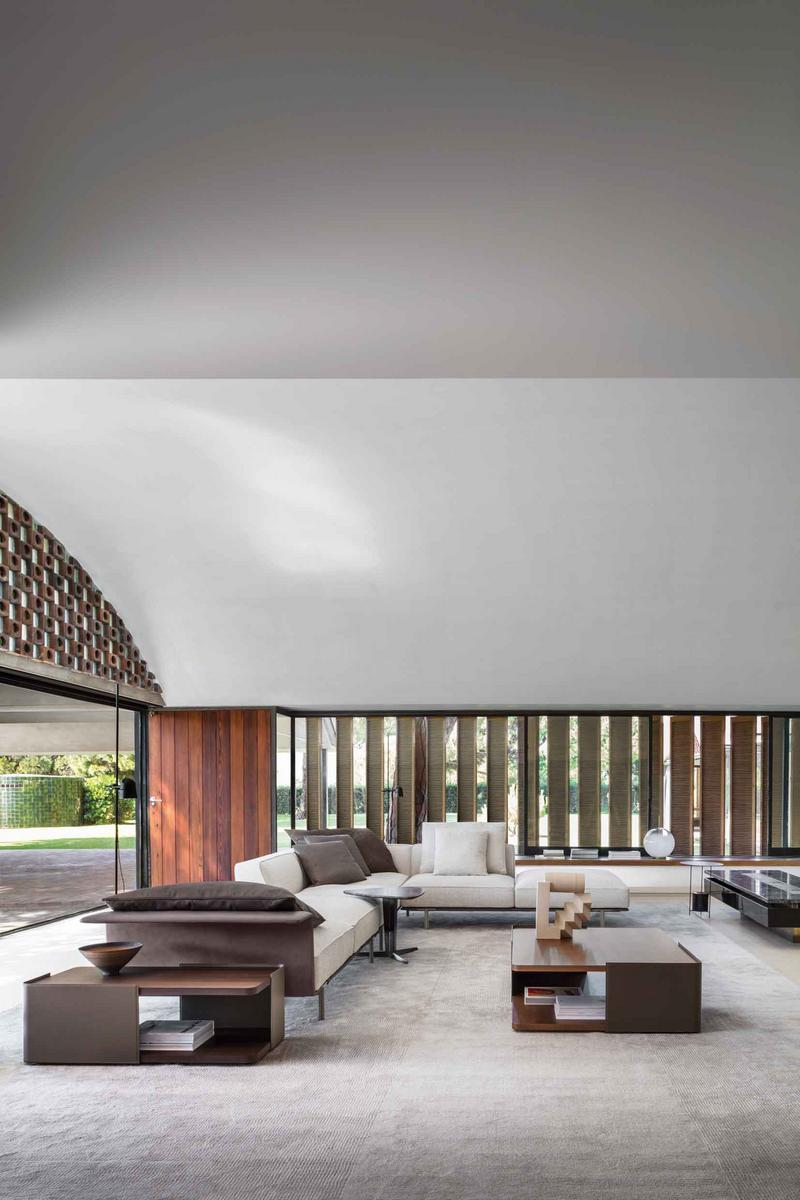 GREGOR Sectional fabric sofa