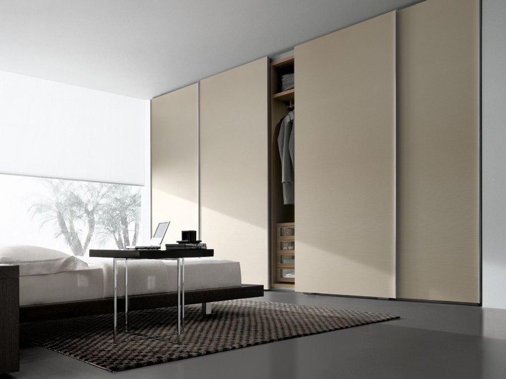GRAFFITI Wooden wardrobe