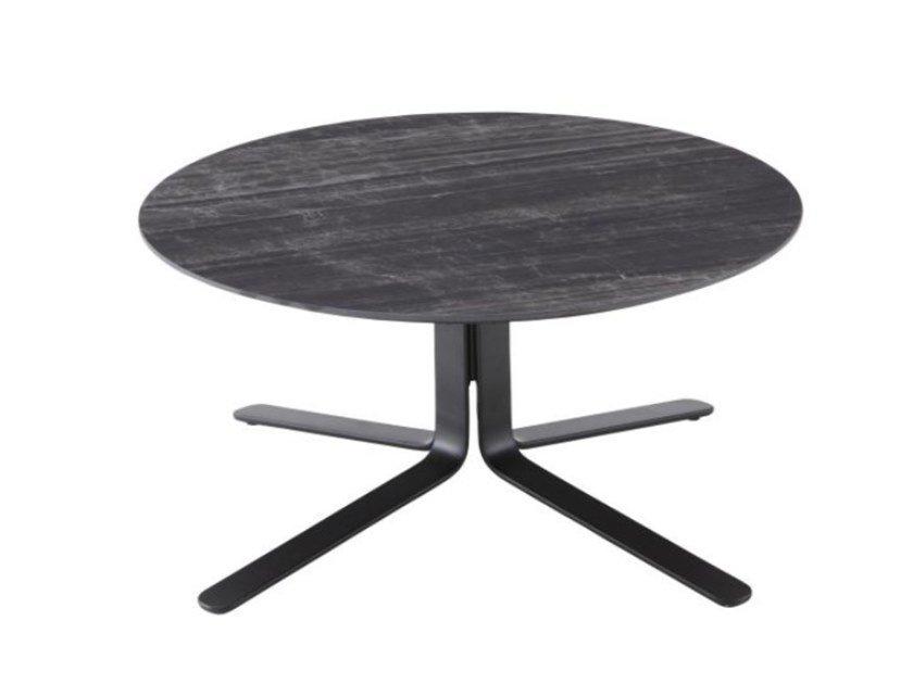 MOA Low round porcelain stoneware coffee table with 4-star base MOA Low round porcelain stoneware coffee table with 4-star base