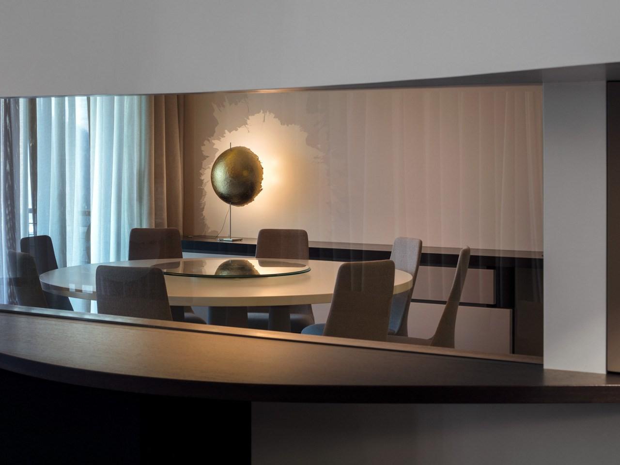 POSTKRISI T 40 LED table lamp