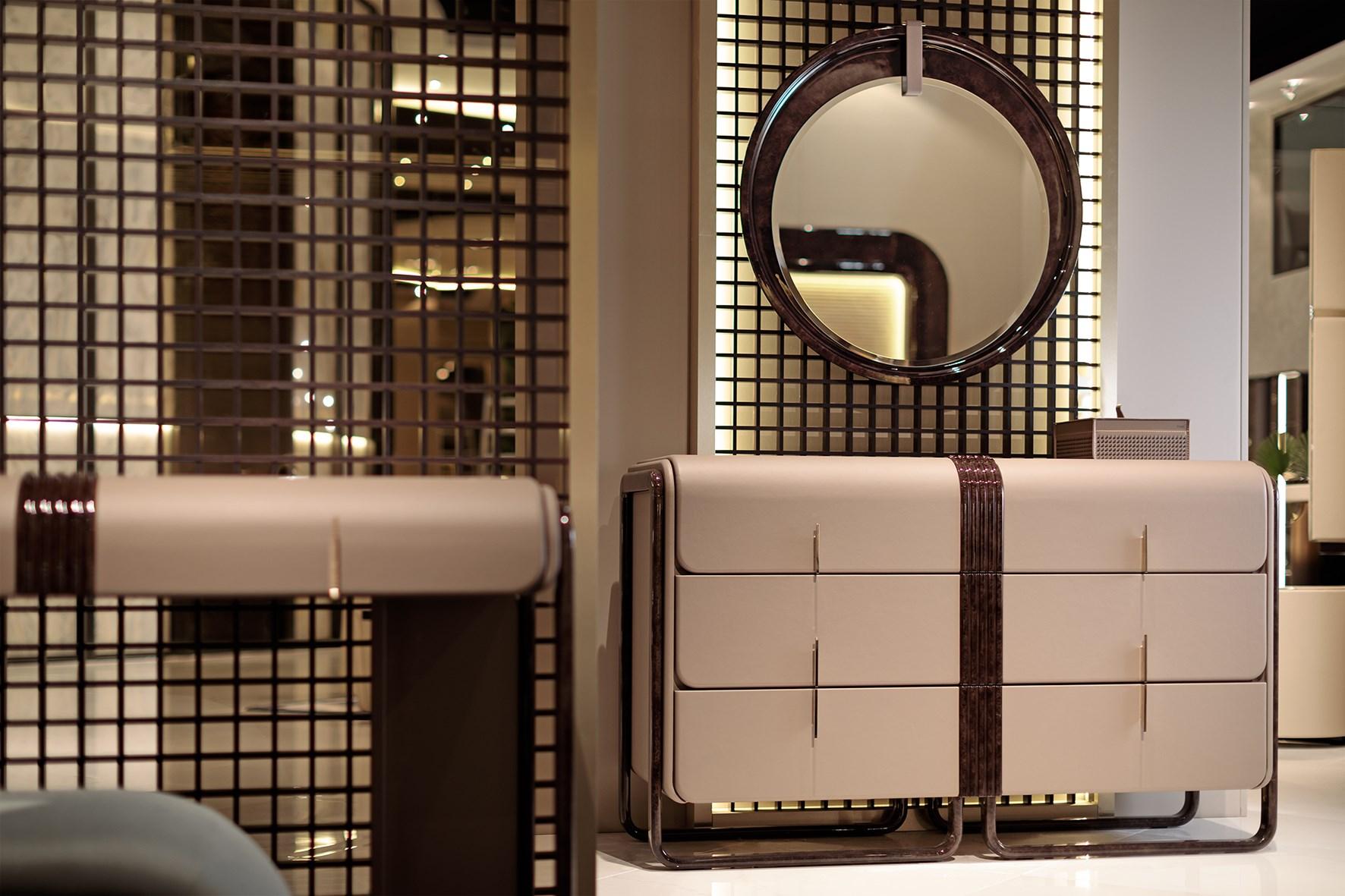 ECLIPSE Leather chest of drawers