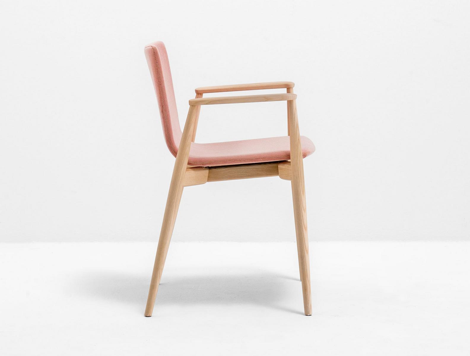 MALMÖ 396 Wooden chair with armrests